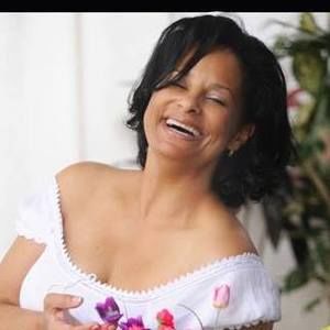 Meet your Posher, Regina